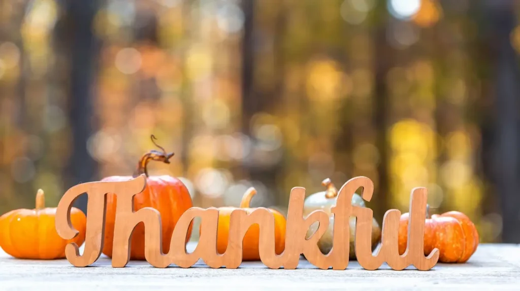 140 Messages for Thanksgiving That Touch the Heart and Celebrate Gratitude